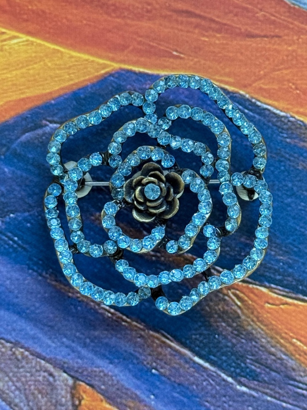 VINTAGE Openwork Camellia Rose Brooch